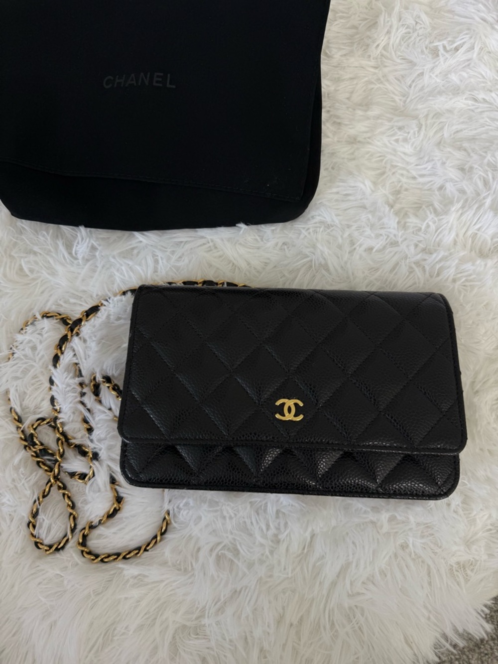 Chanel WOC w gold hardware
